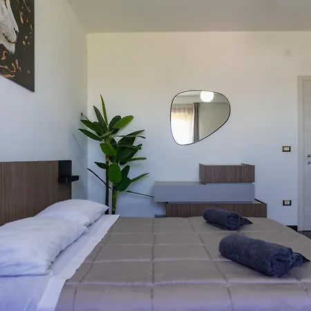 Scirpoli's Dream Luxury Apartment