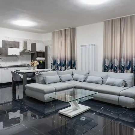 Scirpoli's Dream Luxury Apartment San Severo